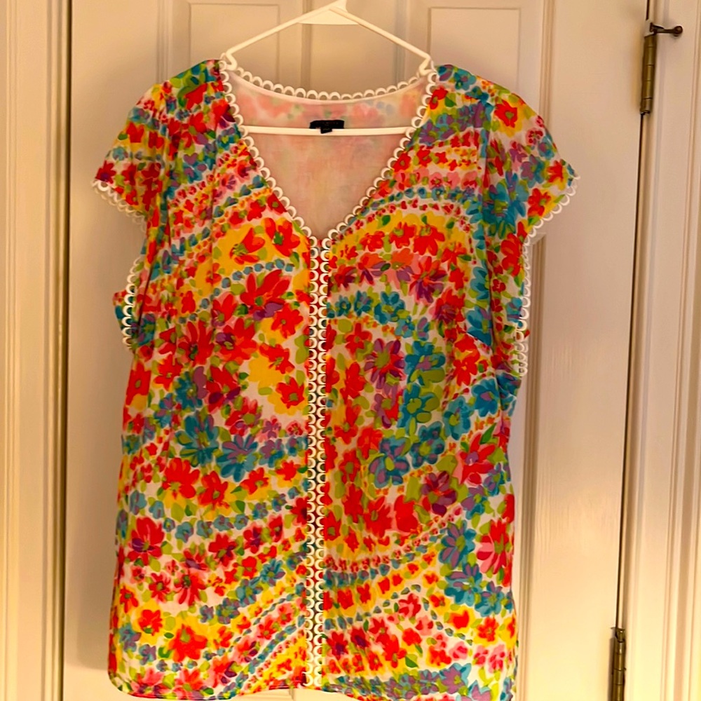 Talbots 100% cotton lined vibrant blouse. Cap sleeve.